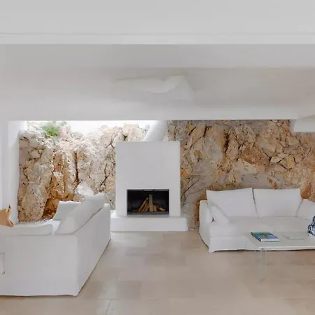 Aegea Blanca House Ορνός